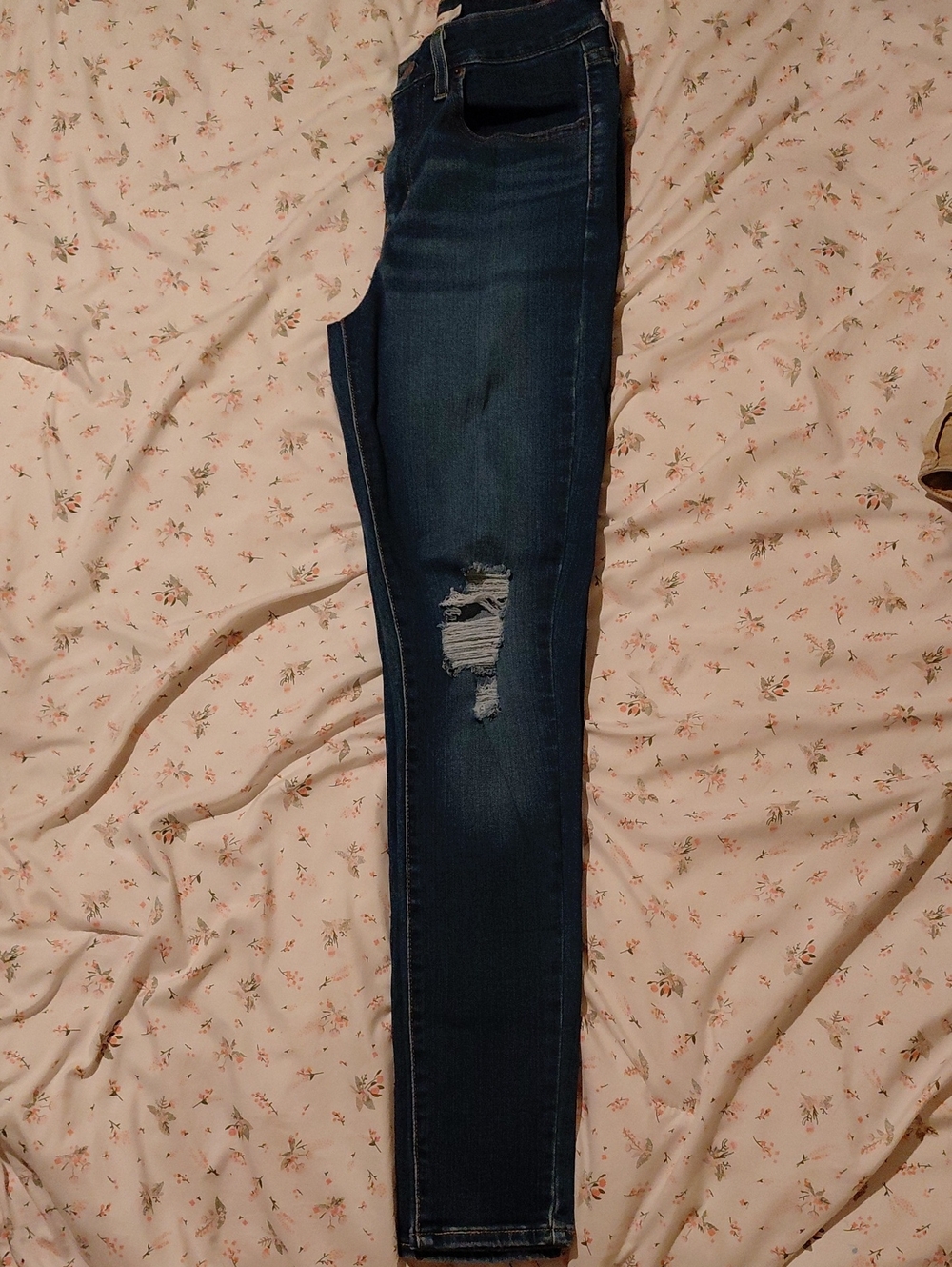 Levi's Dark Blue Ripped Women's Skinny Jeans